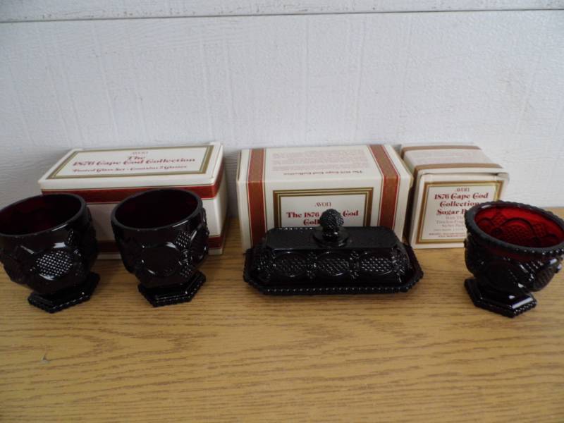lot 42 image: Avon Cape Cod - Candy Dish - Glasses - Sugar Bowl