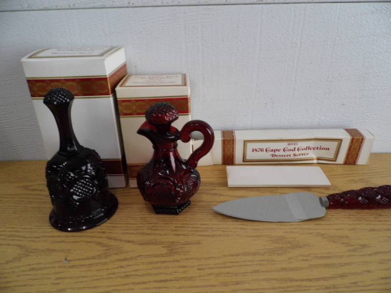 lot 47 image: Avon Cape Cod - Bell -- Cruet - Dessert Server