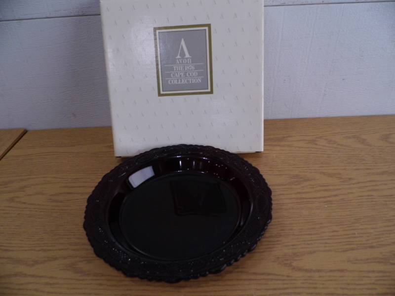 lot 48 image: Avon Cape Cod - Pie Plate