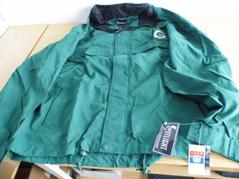 lot 83 image: Green Bay Packer Jacket