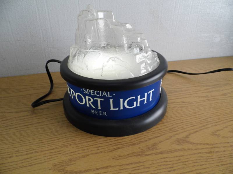 lot 93 image: Export Light Display