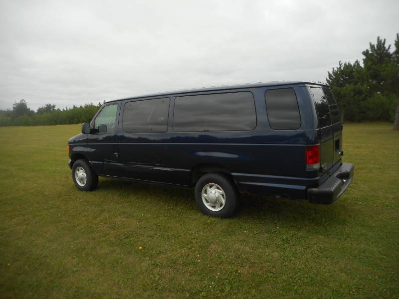 2007 Ford E350 Econoline Wagon Super EXT XL