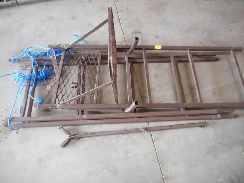 14 Ladder Stand