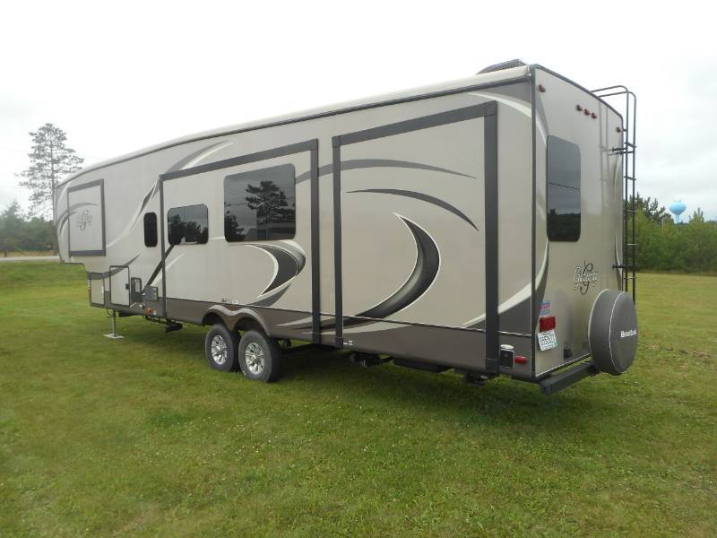 lot 2 image: 2014 Heartland Gateway 5th Wheel Camper