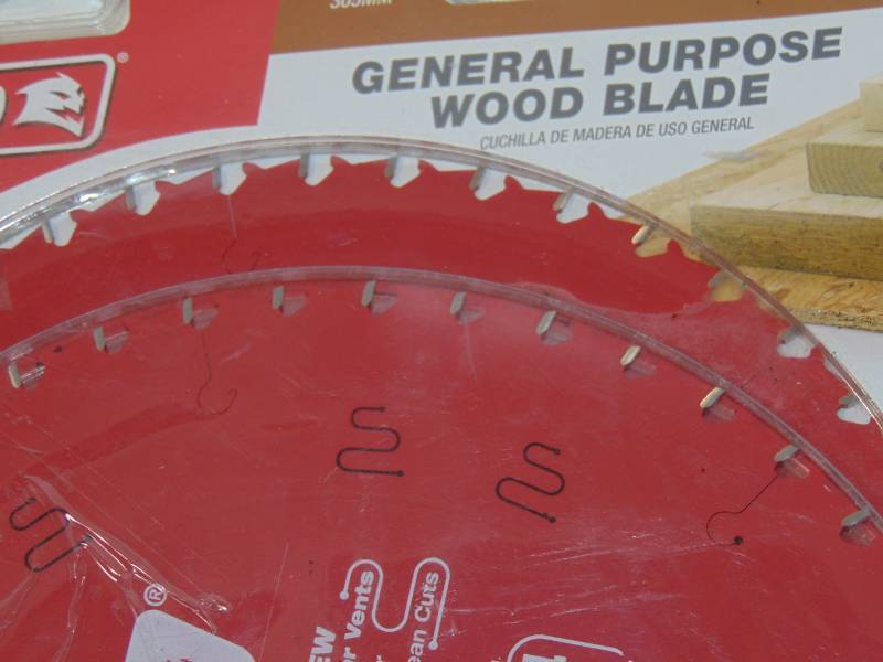 lot 17 image: Diablo 12 in  Saw Blade (2-Pack)