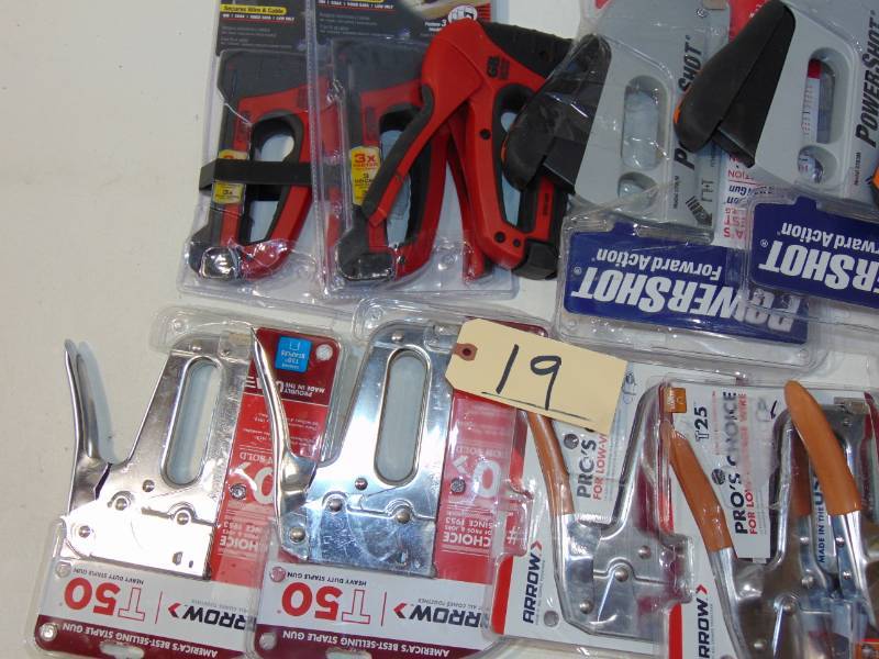 lot 19 image: 14 Gardner Bender Arrow T25 Wiring Tacker T50