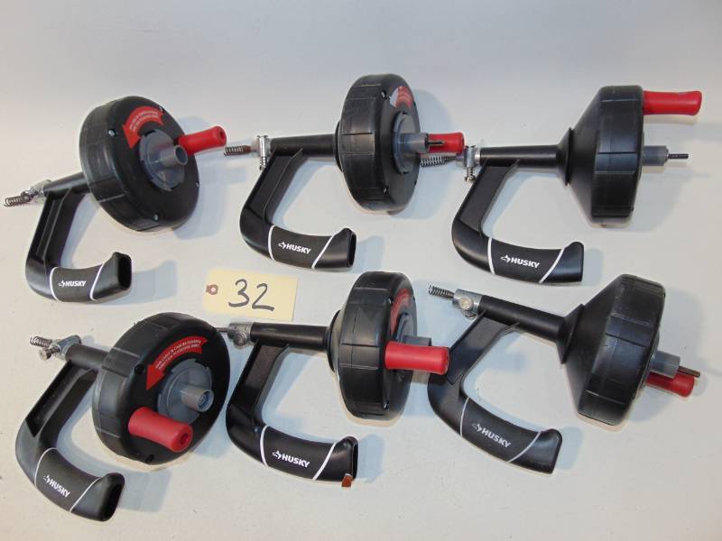 lot 32 image: 6 Drain Cleaners