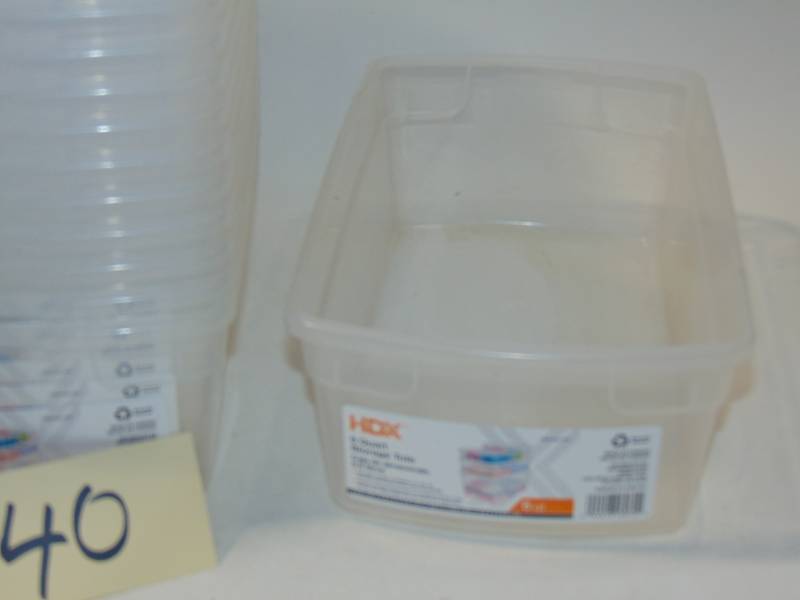 lot 40 image: 36 Tubs