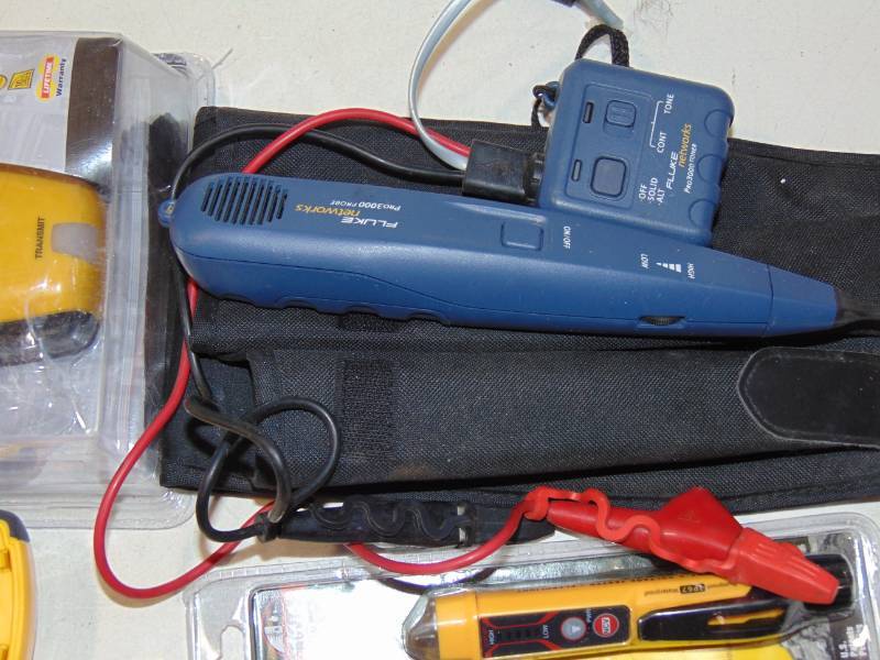 lot 75 image: Wire Tracker Wire Tracer tools