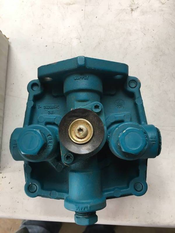 Bendix Relay Valve