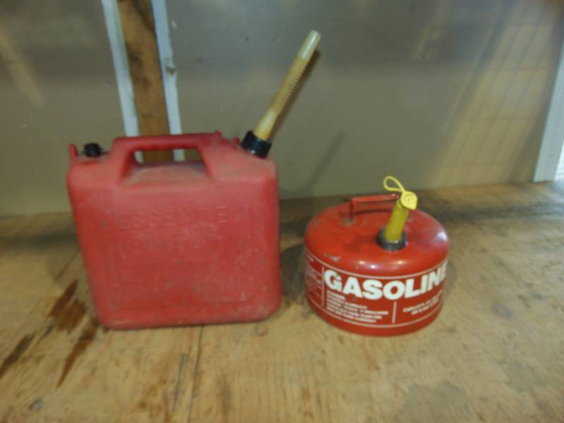 lot 10 image: (2) Gas Cans