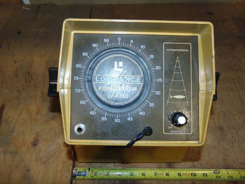lot 24 image: Older Lowrance Fish Lo-K-Tor
