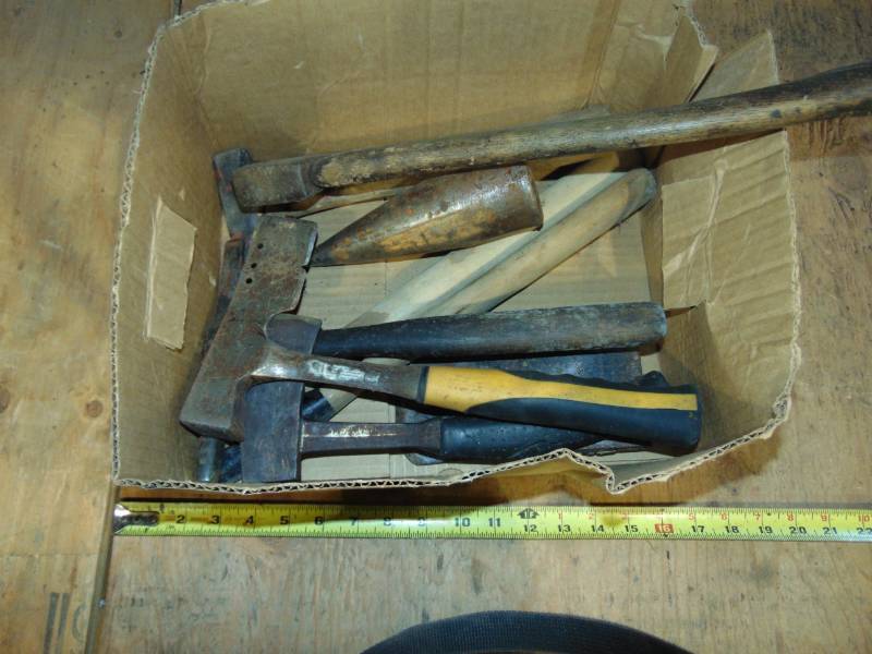 lot 25 image: Misc Lot of Tools