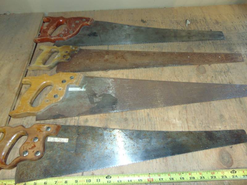 lot 45 image: (4) Handsaws