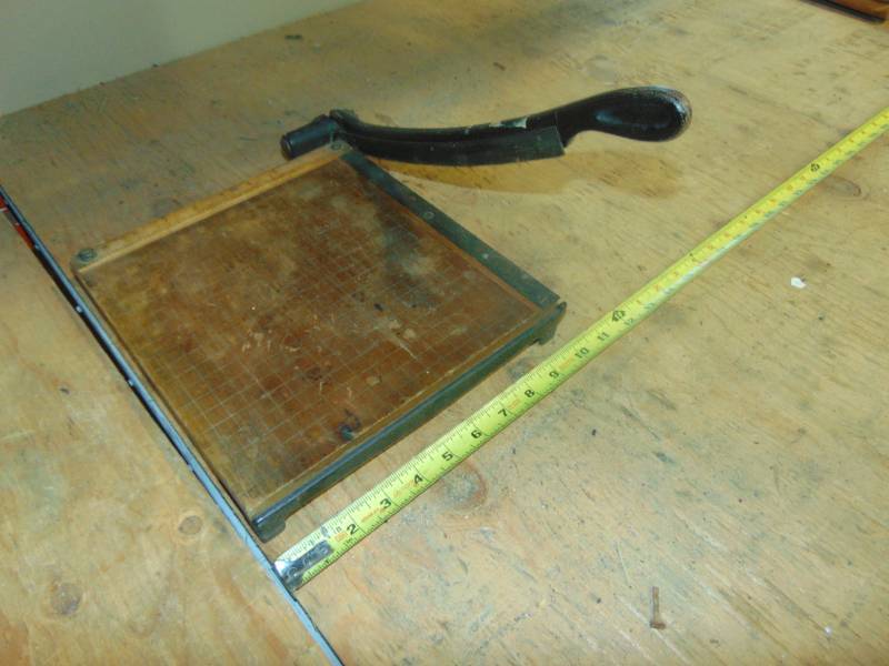 lot 80 image: Large Paper Cutter