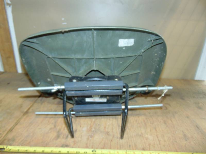 lot 125 image: Boat Seat
