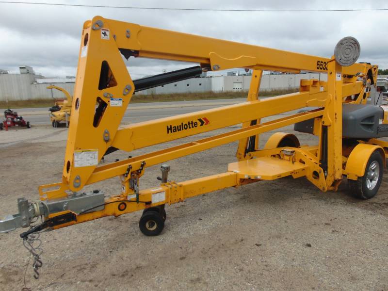 lot 133 image: 2016 Haulotte 5533A Towable Bucket Lift