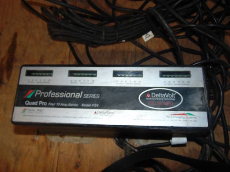 lot 140 image: Professional Series Quad Pro 4 On Board Charger