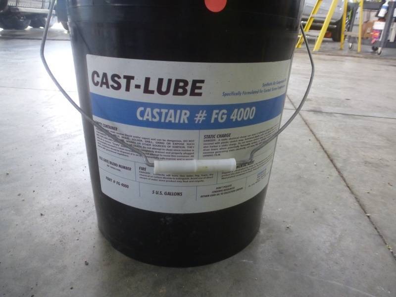 lot 33 image: Cast AIr Lube