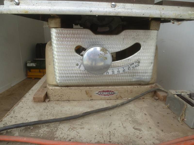 lot 9 image: Craftsmen Table Saw