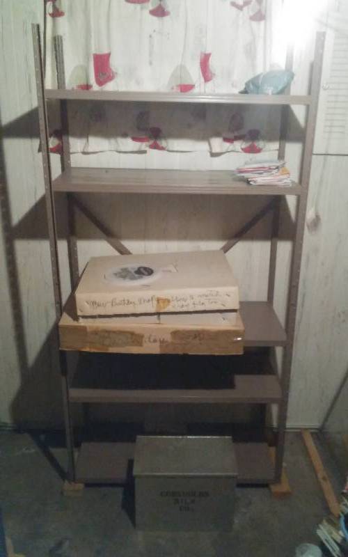 lot 29 image: Metal Shelf Unit, Vintage Insulated Milk Box, BirthdayGift Wrapping