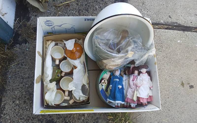 lot 78 image: Box-Sewing Notions, Dolls, Enamel Pan, Applesauce Sieve & Stand