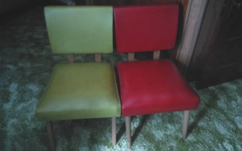 lot 90 image: Pair Of Vintage Chairs (1-Red, 1-Lime)