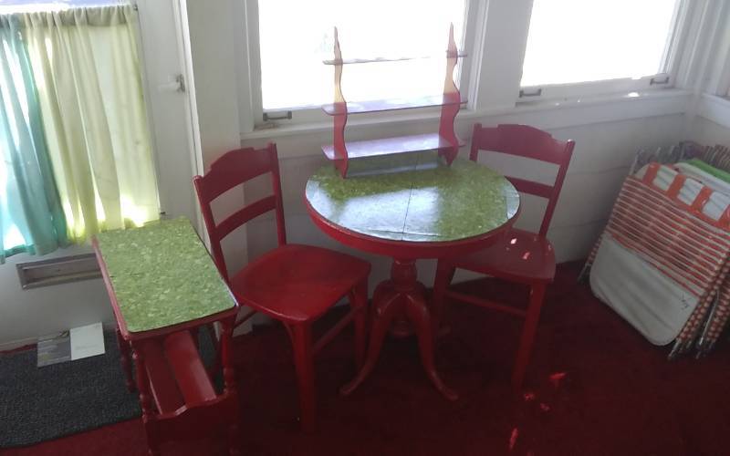 lot 115 image: Vintage Furniture Painted Red Round Table, 2-Chairs, Stool, Side Table