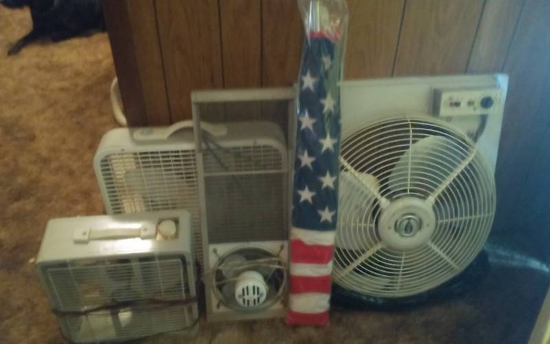 lot 120 image: Box Fans, Window Fan, American Flag