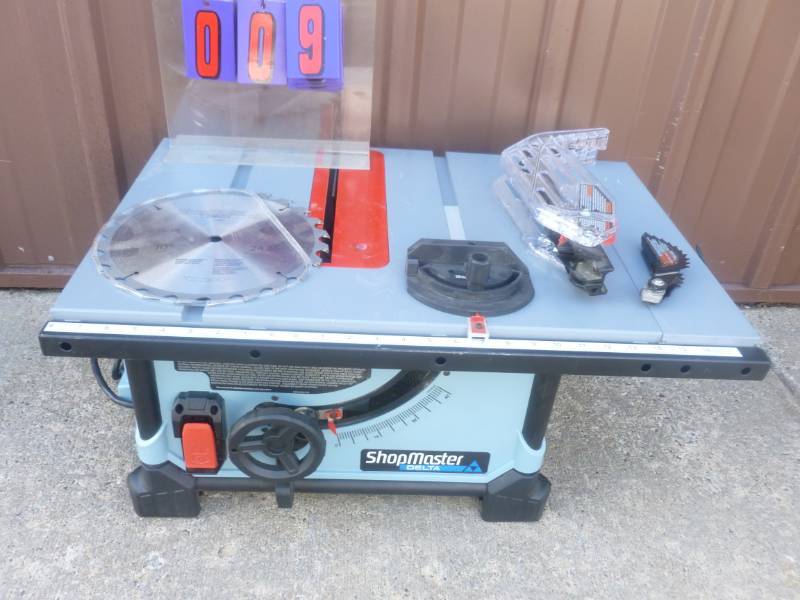 lot 9 image: Shopmaster by Delta 10 Table Saw