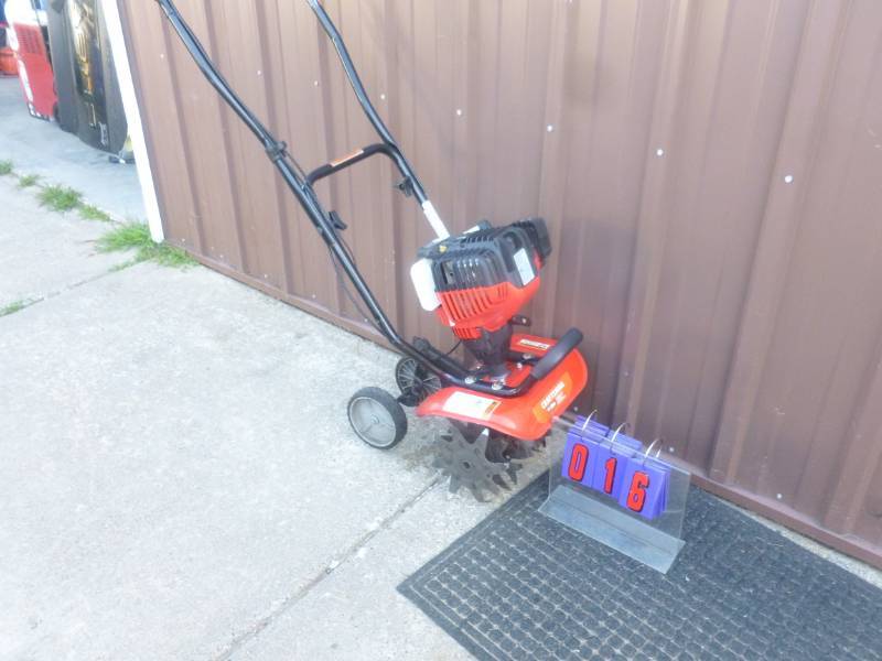 lot 16 image: Craftsman Mini Tiller
