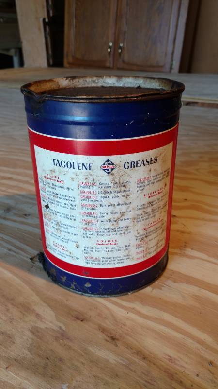 lot 2 image: 5 lb Skelly Tagolene Grease Can still full