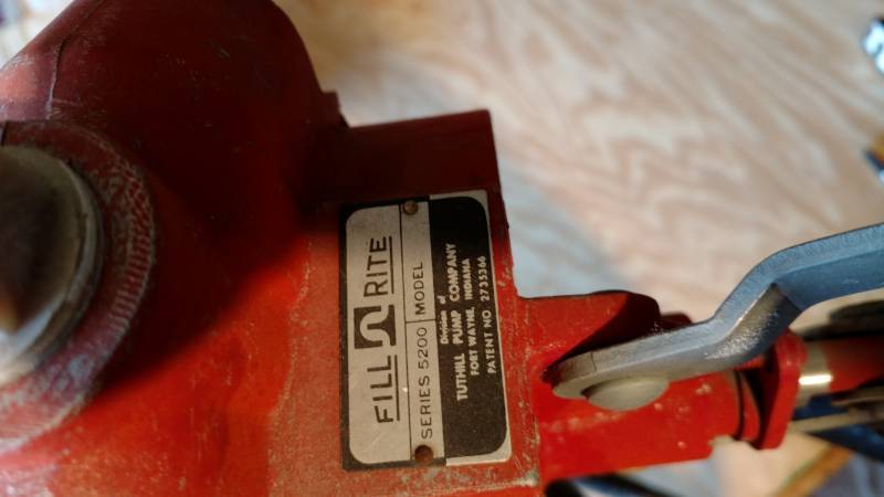lot 32 image: Antique Fill Rite Hand Pump
