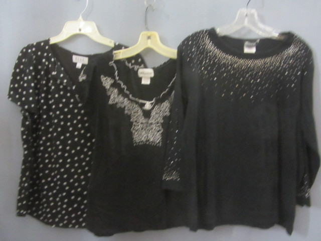 lot 118 image: Ladies Tops