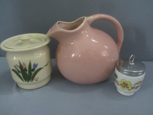 lot 83 image: USA Pitcher, Grease Jar