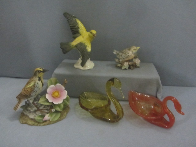 lot 87 image: Bird Figures