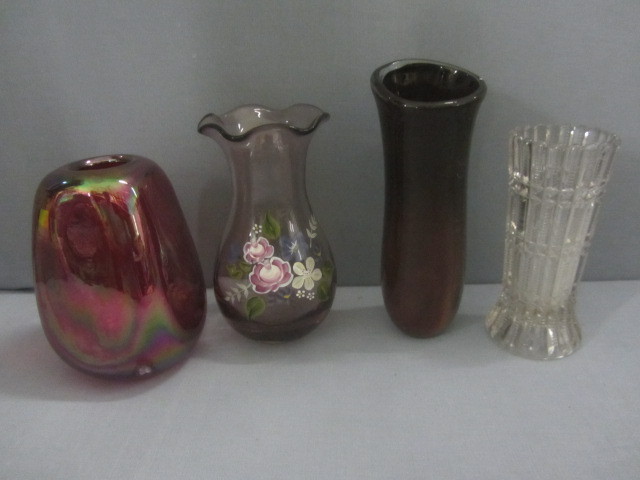lot 88 image: Vases