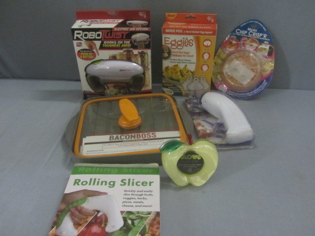 lot 98 image: Kitchen Tools