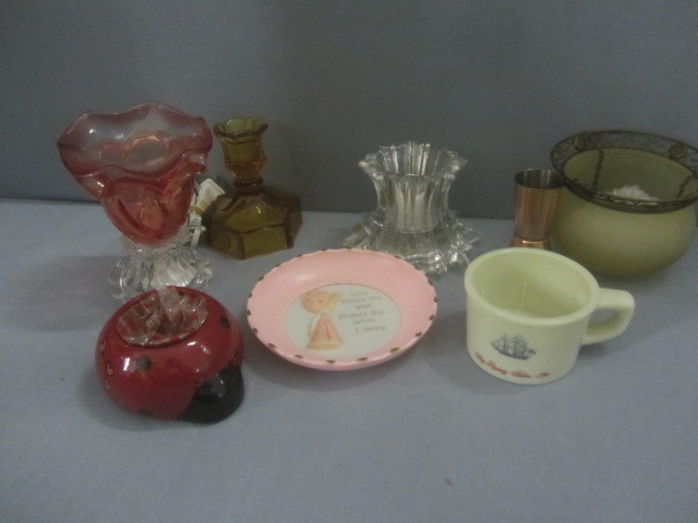 lot 72 image: Old Spice Shaving, Party Lite Candle