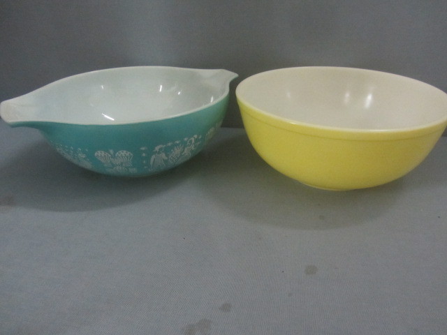 lot 24 image: Pyrex Cinderella