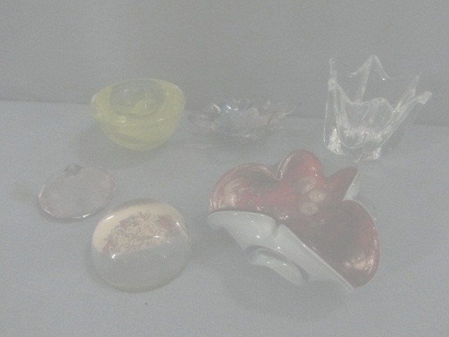 lot 30 image: Art Glass, Candle Holder