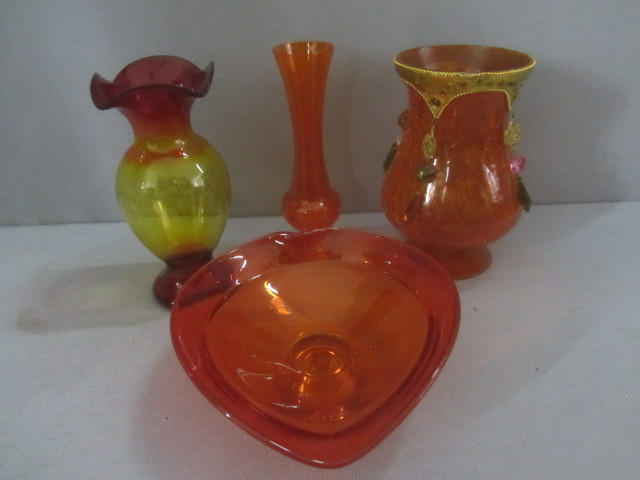 lot 6 image: Amberina