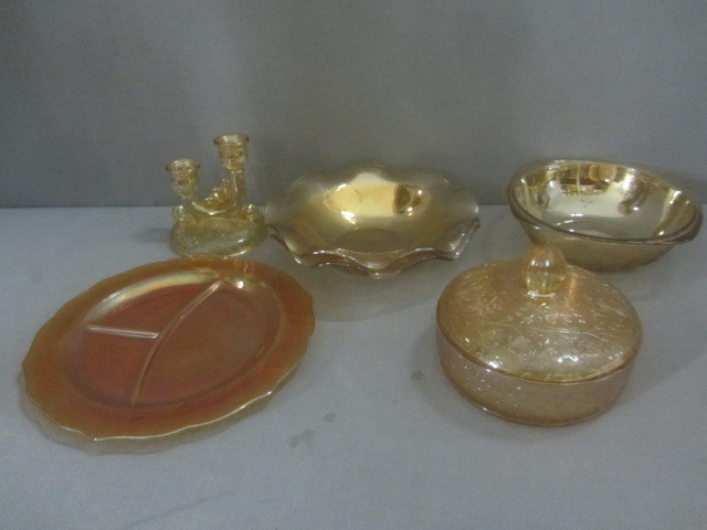 lot 17 image: Carnival Glass