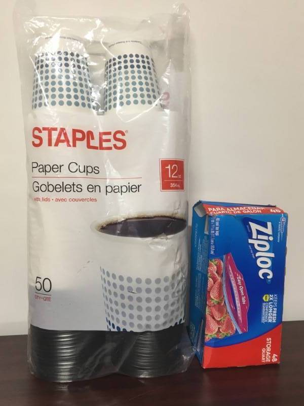 lot 71 image: Coffee Cups, Lids and Ziploc Bags