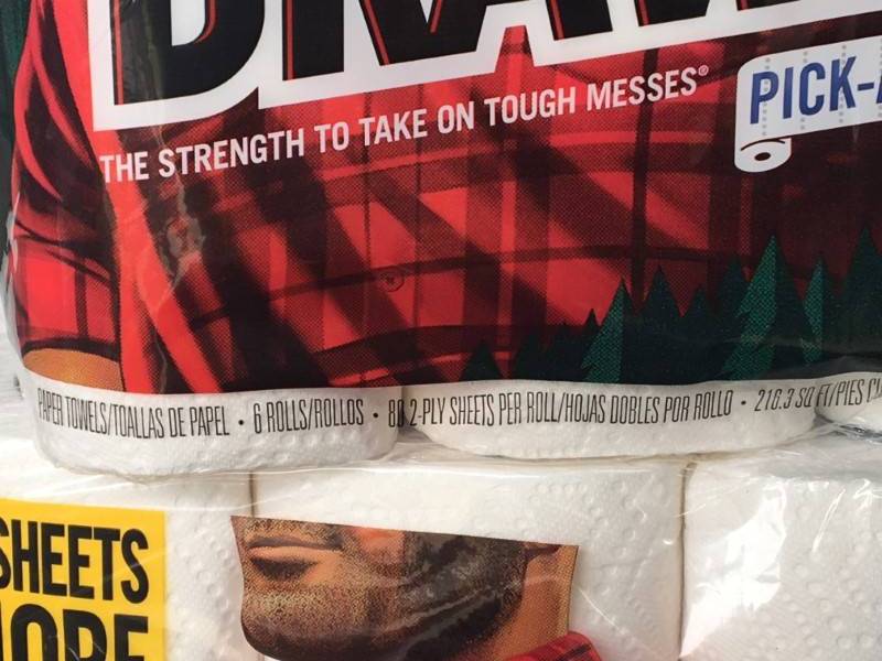 lot 12 image: Brawny Paper Towels