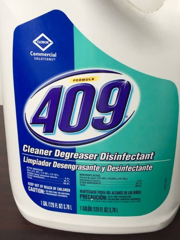 lot 140 image: 409 Cleaner Degreaser