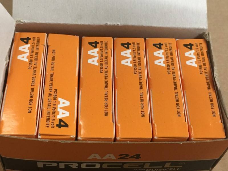 lot 52 image: AA and AAA Batteries