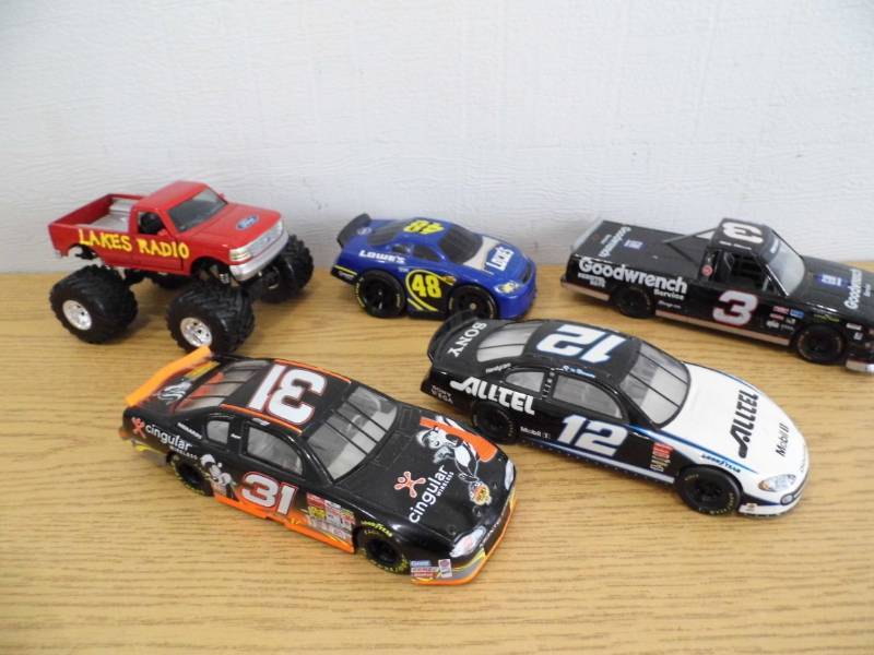 Die Cast Cars  Trucks