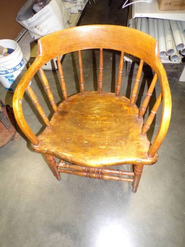 lot 54 image: Vintage Wood Chair