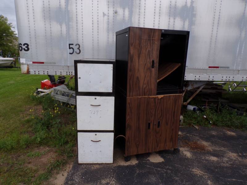 lot 27 image: Pair of Metal Storage Shelves